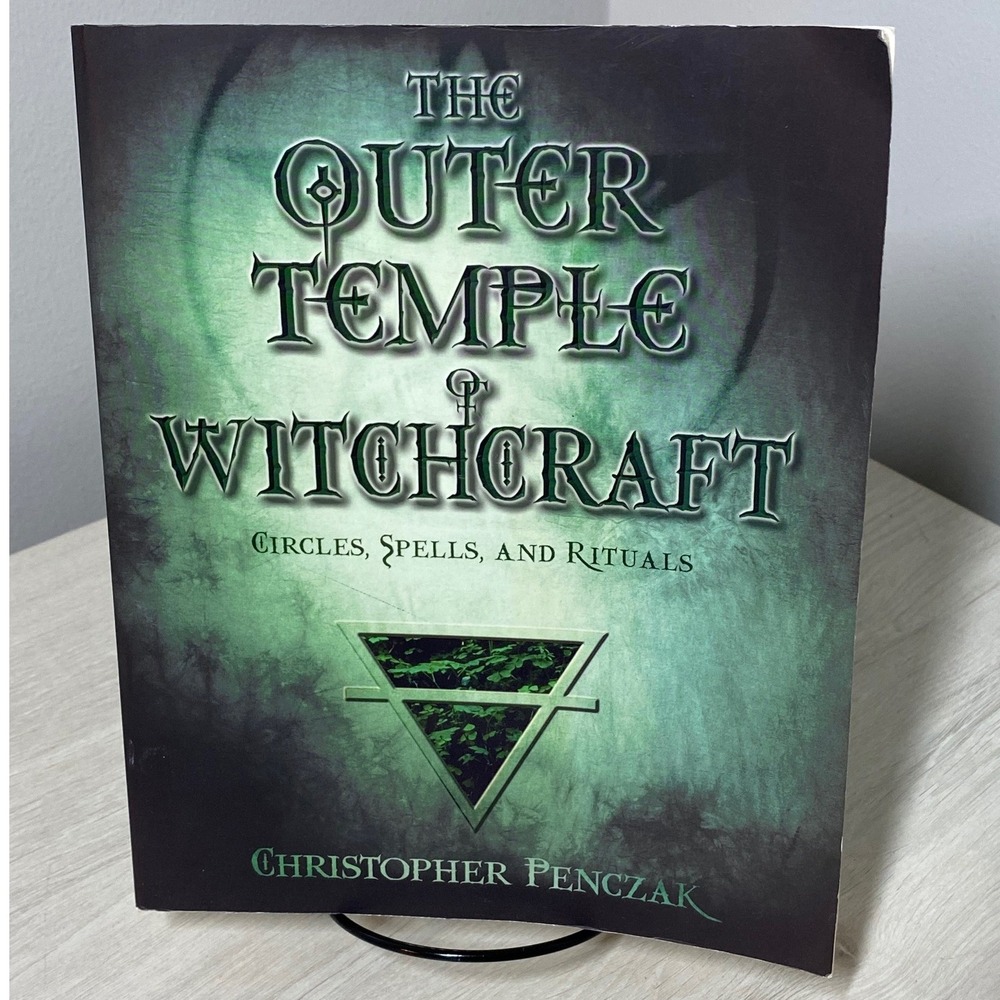 The Outer Temple of Witchcraft Christopher Penczak Circles Spells Ritual PB 2004